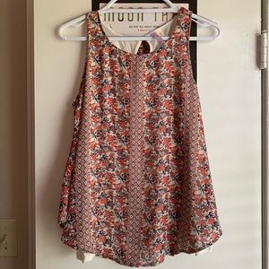 Francesca’s flowy top